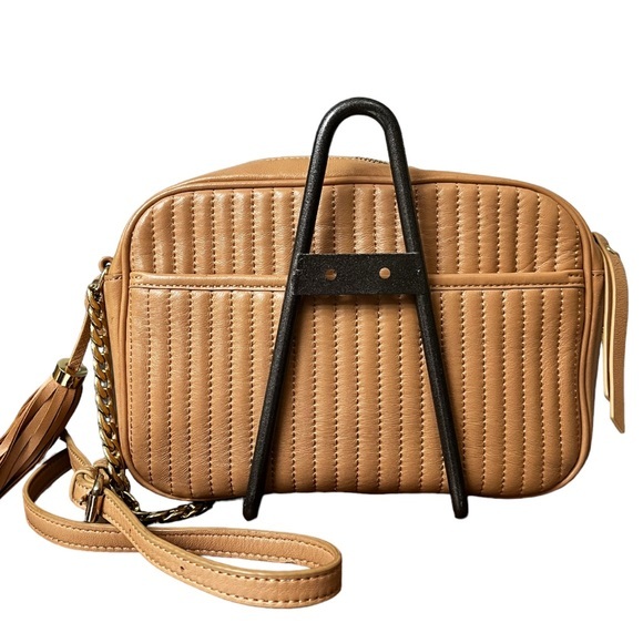 ISAAC Mizrahi Quilted Tan Leather Camera Style Crossbody Bag - Picture 3 of 16